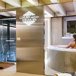 Luxury Wellness Spa *